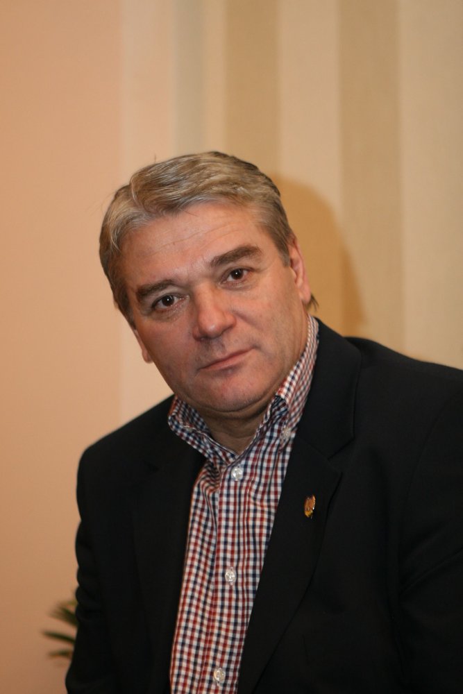 Ministrul Nicolae Moga: 