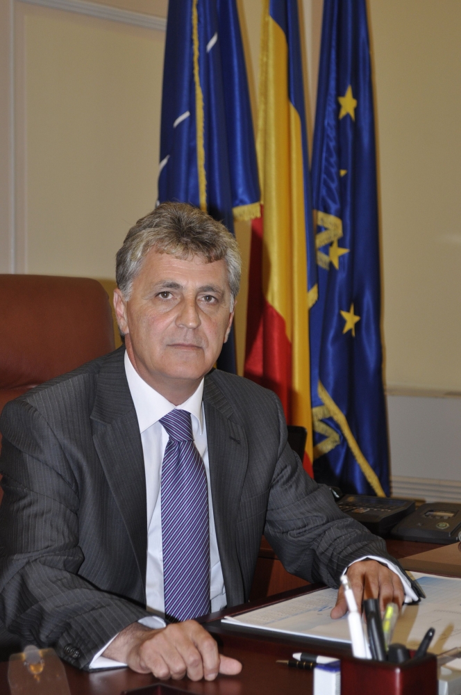 Mircea Dușa, la reuniunea miniștrilor Apărării din statele membre UE - mirceadusareuniuneministri-1392884260.jpg