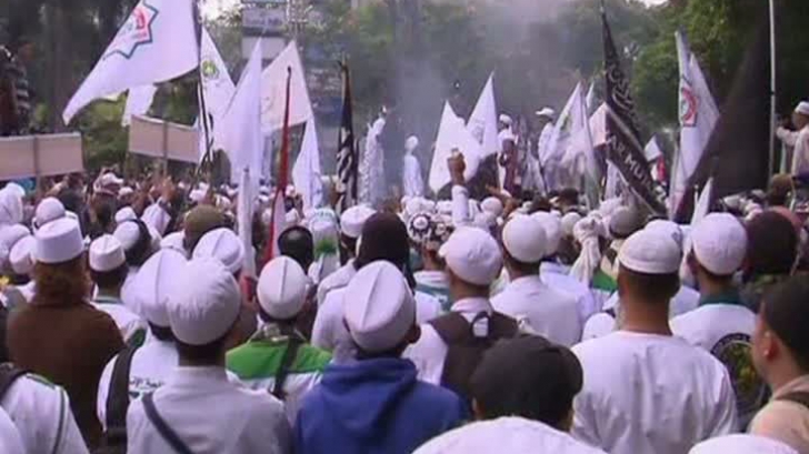 MISS WORLD cu SCANDAL: Islamiștii din Indonezia au manifestat împotriva concursului - missworldproteste78998300-1378567973.jpg