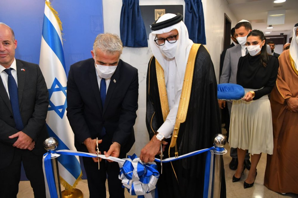 Moment istoric în Orientul Mijlociu. Israelul a inaugurat prima ambasadă în Bahrain - momentistoric-1633102572.jpg