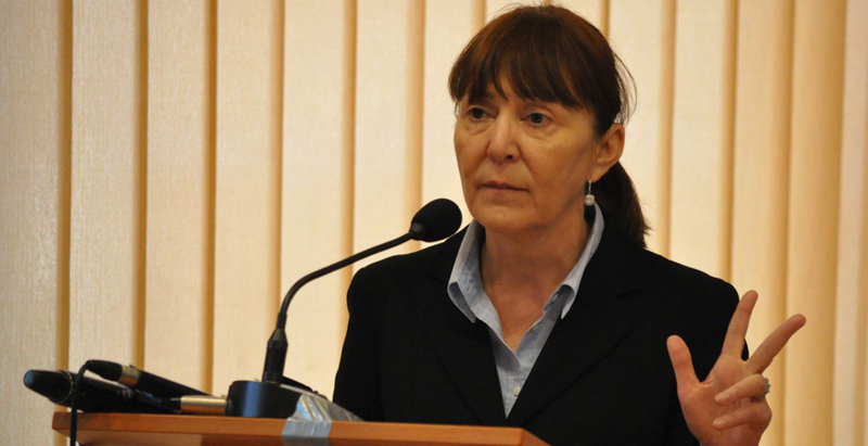 Monica Macovei cere excluderea lui Ponta din avocatură - monicamacoveicereexcluderea-1421255322.jpg