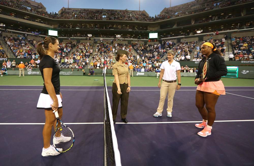 Monica Niculescu, învinsă de Serena Williams la Miami - monicaniculescuiserenawilliams-1427614083.jpg