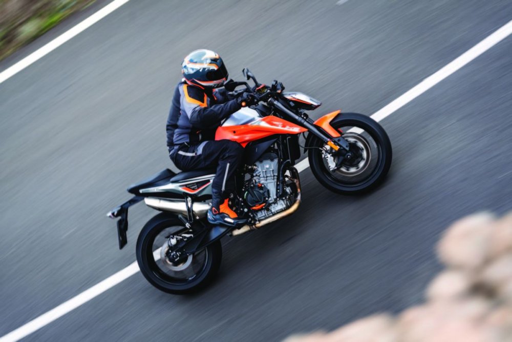 Mopedele și motocicletele conduc în topul înmatriculărilor - mopedelesimotocicleteleconducint-1604482784.jpg