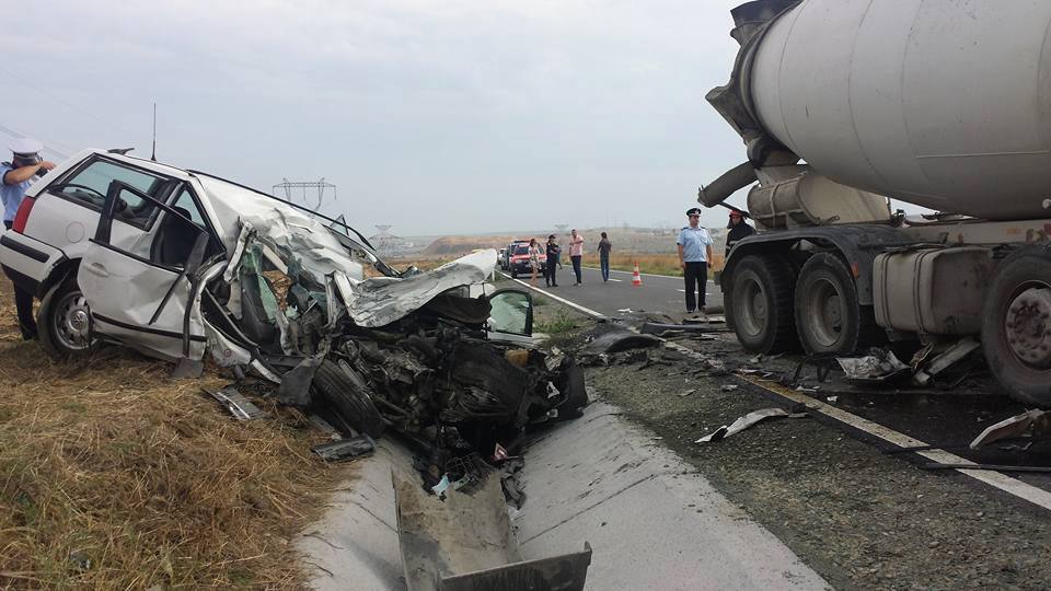Accident rutier grav / Șoferul accidentului de la Popasul Tașaul a murit - mort-1439370262.jpg