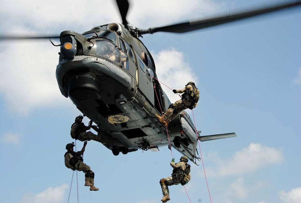 Elicopter PRĂBUȘIT în Marea Neagră. Un militar A MURIT - mort-1497019025.jpg