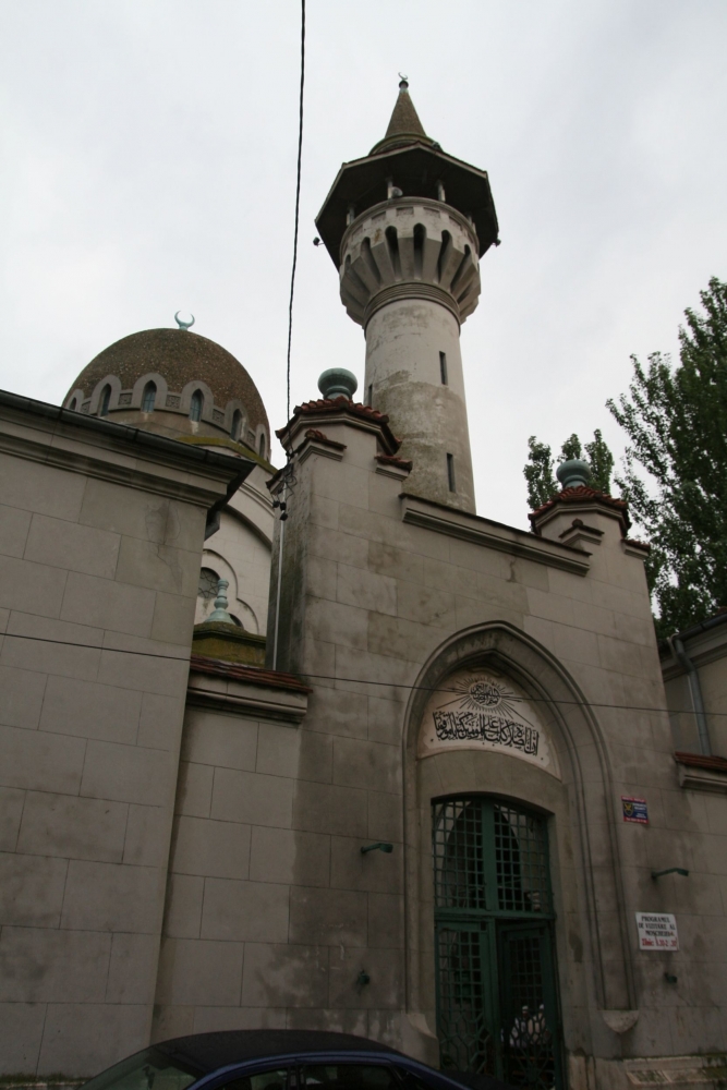 De ce au fost chemați pompierii la Moscheea Carol I - moscheegeamie32-1375360907.jpg
