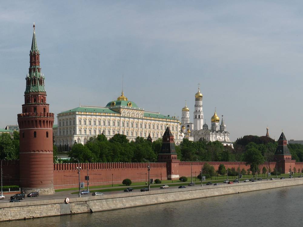 Kremlin: Trimiterea de instructori militari occidentali în Ucraina nu va ajuta - moscowkremlinfromkamennybridge-1426761733.jpg