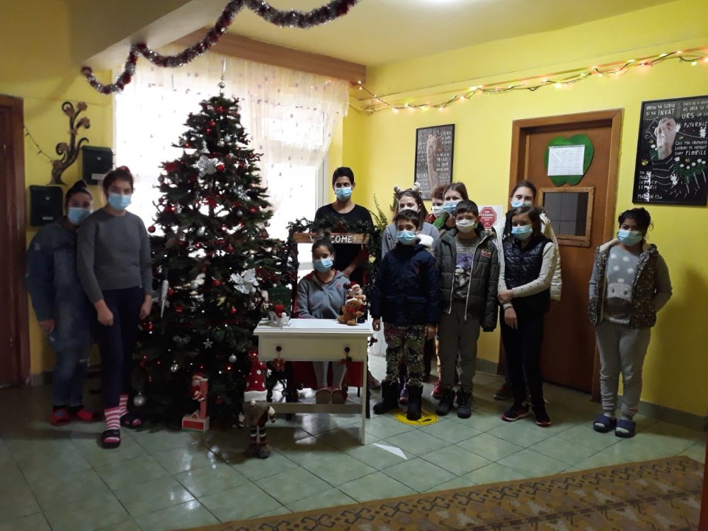 Copiii de la Centrul „Antonio” îl aşteaptă pe Moş Crăciun - moscraciun22-1607969996.jpg