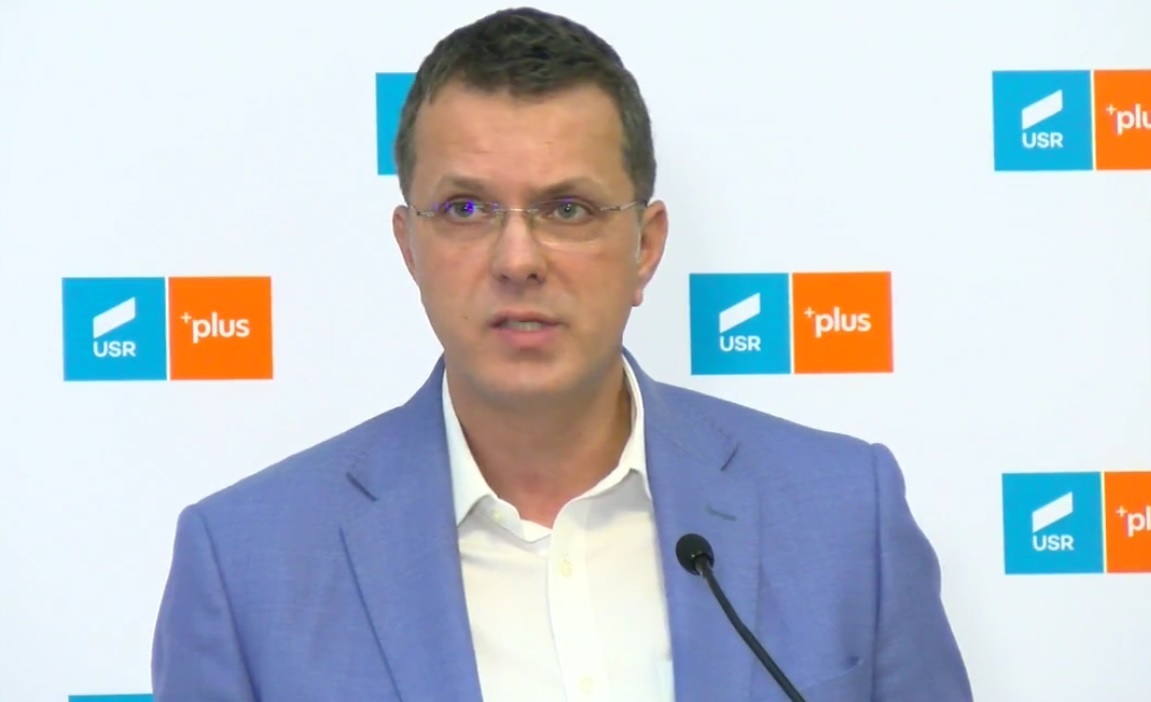 Ionuţ Moşteanu (USR): „Avem peste 400 de amendamente la bugetul pe 2024” - mosteanu-amendamente-1702815654.jpg