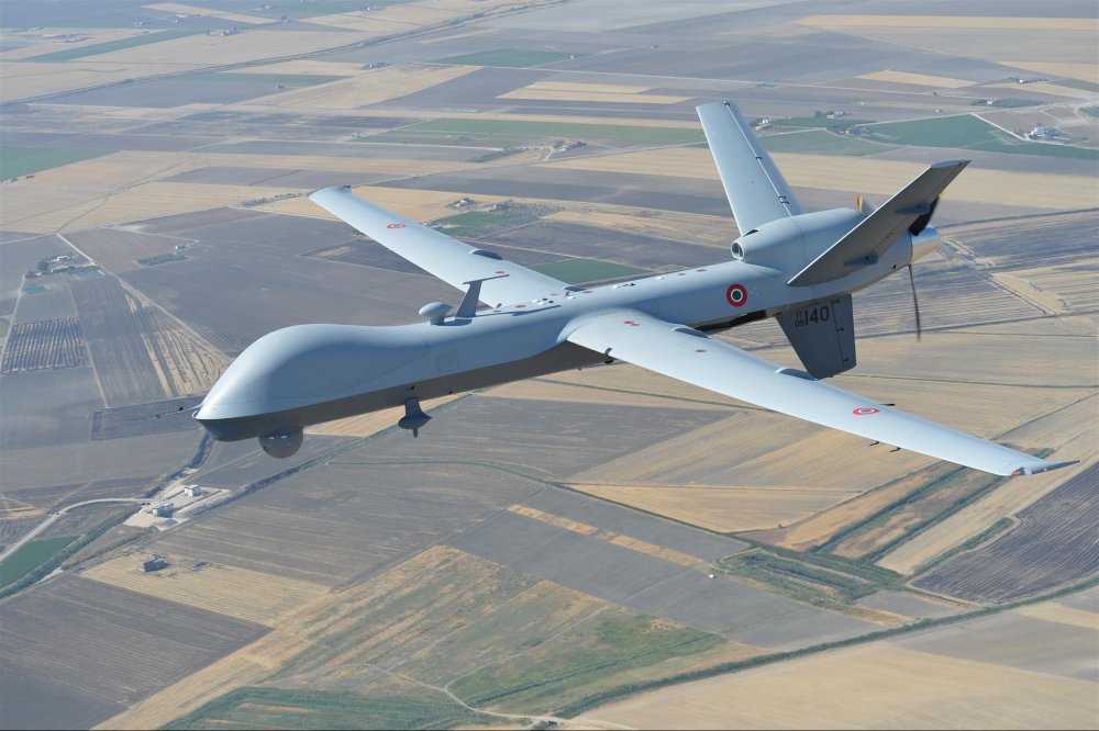 O dronă americană a fost doborâtă cu o rachetă în Yemen - mq9-1566401122.jpg