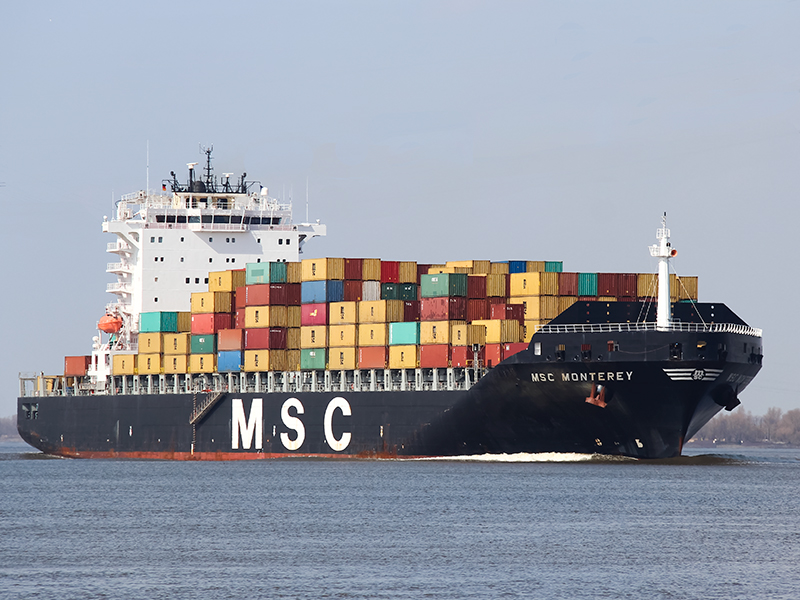 Un portcontainer construit la Mangalia a abandonat voiajul din cauza unei fisuri - mscmontereymadlefotowelt015944-1388581123.jpg