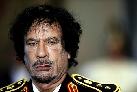 Unde va fi înmormântat Muammar Gaddafi - muammargaddafi20-1319526293.jpg