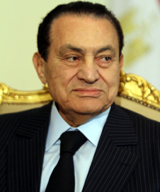 Numelui lui Mubarak rămâne pe clădirile publice - mubarak-1311342371.jpg