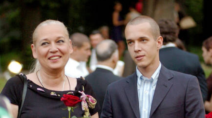 Familia Năstase a ajuns la spital. Adrian Năstase, internat la terapie intensivă, zi de naștere azi - nastasii36273200-1340347710.jpg