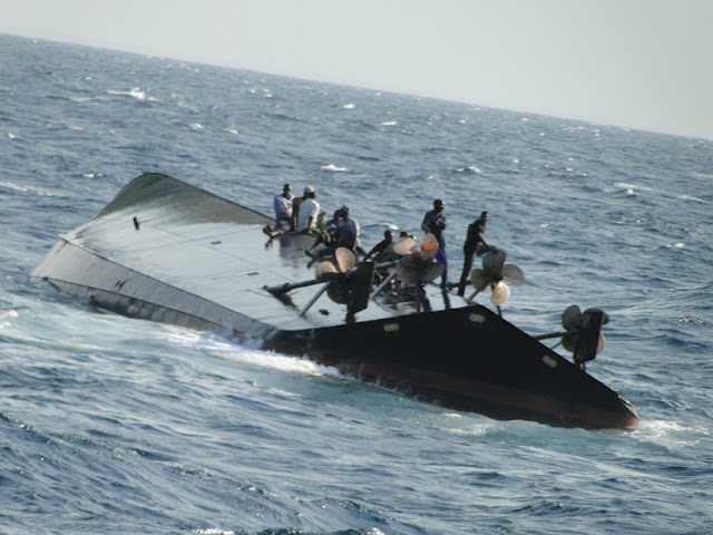 Trei persoane acuzate de moartea a 144 pasageri, în naufragiul ferry-boat-ului Skagit - navaskagit-1343561507.jpg