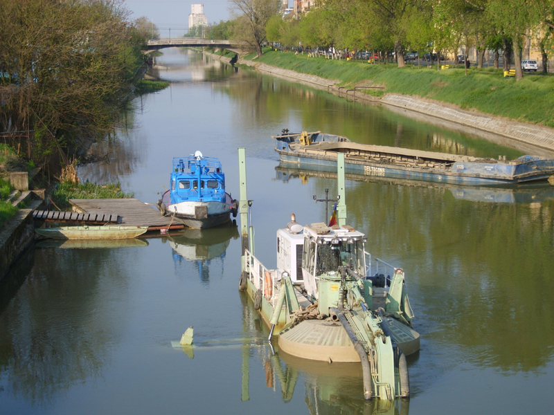 Navigația pe Canalul Bega va fi redeschisă cu bani europeni - navigatiapebega-1500914371.jpg