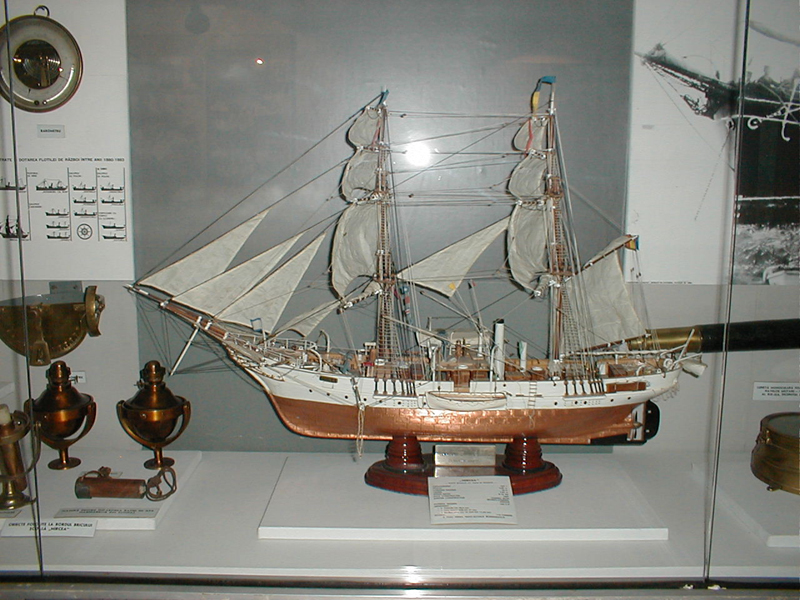 Colecție  de navomodele la Muzeul Marinei Române - navomodele1-1529337698.jpg