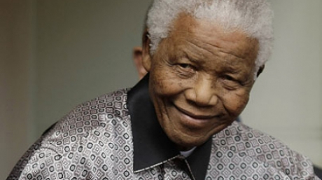 Nelson Mandela a fost internat în spital - nelsonmandela00302200-1330165325.jpg