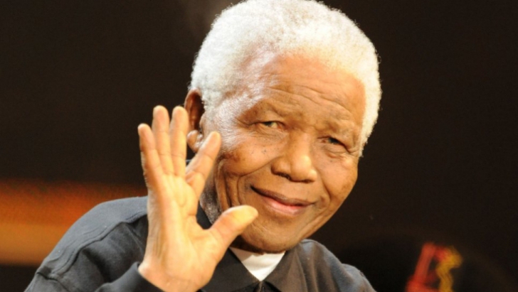 Nelson Mandela, dat în judecată de fiicele lui pentru avere - nelssonmand02473400-1369204625.jpg