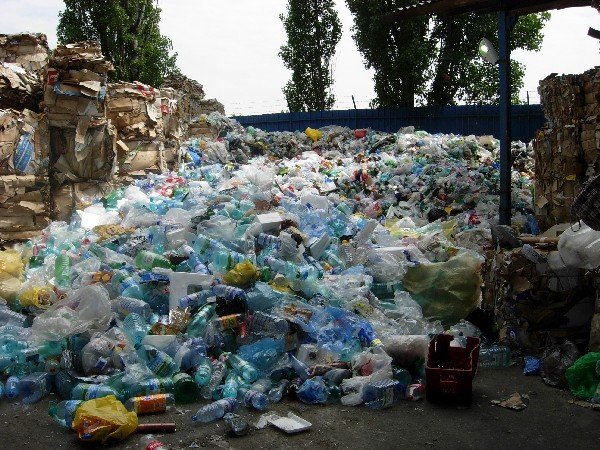 Peste 11.000 de tone de deșeuri reciclabile, colectate într-o lună de zile - newsimage2127528821-1348864982.jpg
