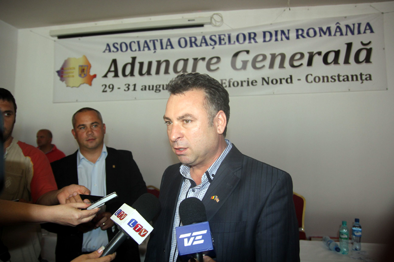 Nicolae Matei, președintele AOR,  a trimis Guvernului lista de probleme cu care se confruntă primarii - nicolaematei9-1383065764.jpg