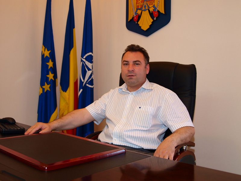 Primarul Nicolae Matei, de la Năvodari, nu se teme de contracandidații săi - nicolaemateiprimarienavodari4-1336072263.jpg