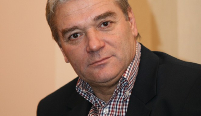 Nicolae Moga a prezentat bilanțul activității sale de senator - nicolaemoga-1350129298.jpg