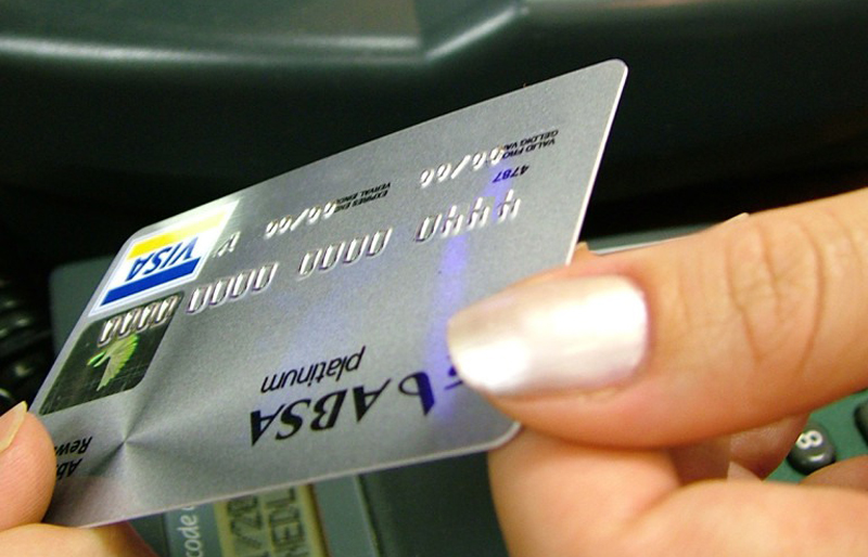 Noi comisioane pentru plata cu carduri bancare - noicomisioane-1390918245.jpg