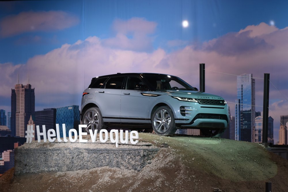 Noul Range Rover Evoque a ajuns și la Constanța - noulrange-1551821418.jpg