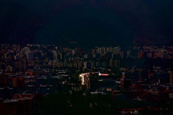 O nouă pană de curent în Venezuela, a treia în mai puțin de o lună - ntgwjmhhc2g9nmfjmwi1mmuwnme1nta4-1553931899.jpg