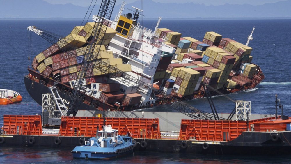 Numărul containerelor pierdute pe mare crește periculos. IMO vrea să stopeze fenomenul - numarulcontainerelor-1621950952.jpg