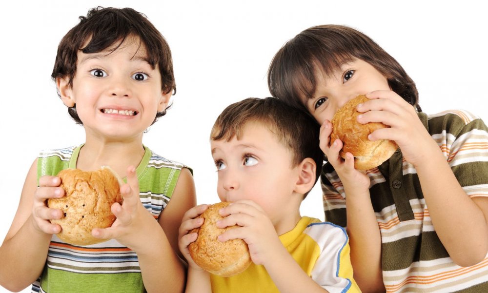 Nu vă mai hrăniți copiii cu fast-food! Afectează coeficientul de inteligență - nuvamaihraniti-1571038902.jpg
