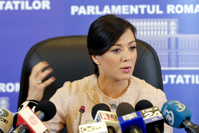 Oana Mizil a demisionat din Parlament - oanamizil-1426173019.jpg