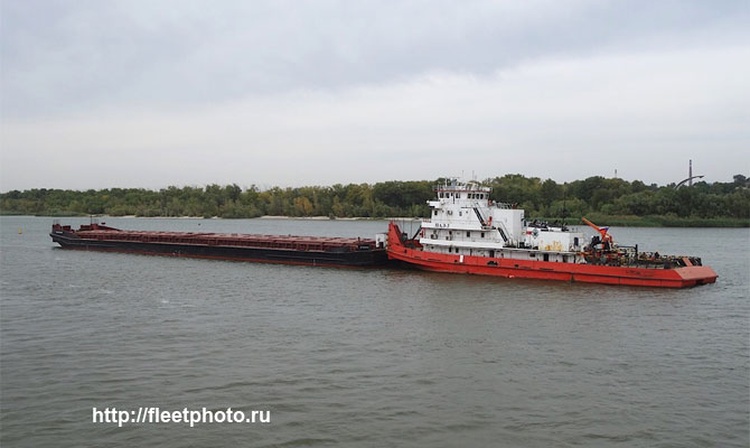 O barjă cu grâu a eșuat în Marea Azov - obarjacugrauaesuatinmareaazov-1543925157.jpg