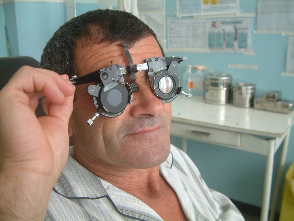 Fenomen îngrijorător! Tot mai mulți bolnavi cu afecțiuni oculare, la Constanța - ochi-1479298364.jpg