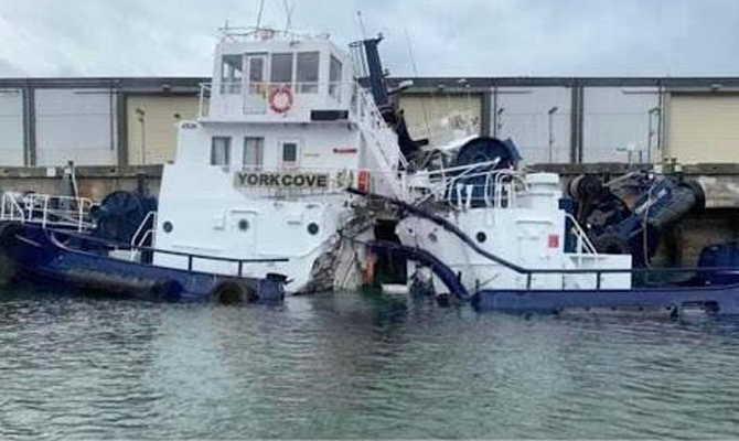 O navă a avariat două remorchere la intrarea în port - onavaaavariatdouaremorcherelaint-1643390766.jpg