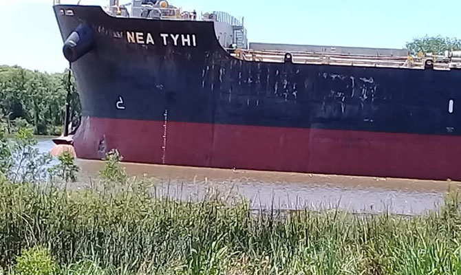 O navă a distrus cheul și instalațiile portuare pe râul Parana - onavaadistruscheulsiinstalatiile-1543746758.jpg