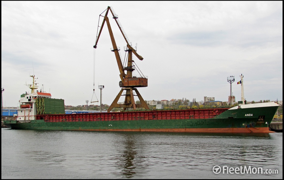O navă încărcată cu grâu S-A SCUFUNDAT ÎN MAREA NEAGRĂ - onavaincarcatacugrausascufundat-1501484493.jpg