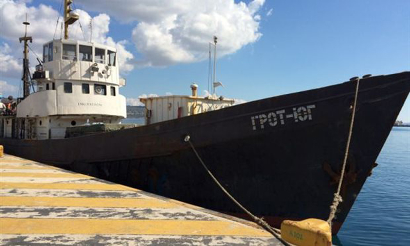 Echipajul unei nave a fost arestat pentru contrabandă cu țigarete - onavaucraineana-1443615653.jpg