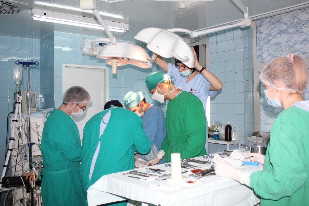 Prima prelevare de organe la Tulcea - operatiechirurgierazvanpopescu6-1368183137.jpg