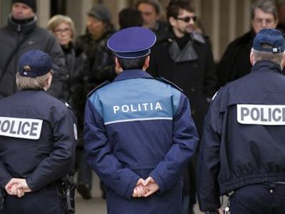 O polițistă din Constanța pleacă în misiune în Franța - opolitistadinconstantapleacainmi-1385996001.jpg