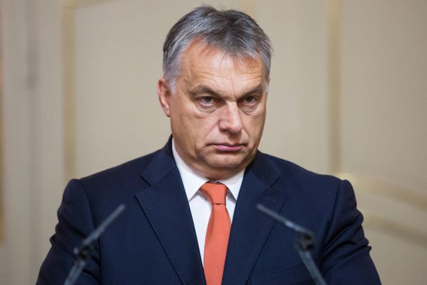 Incidente la discursul lui Viktor Orban de la Tușnad. O protestatară, agrestă și evacuată - orban-1500755004.jpg