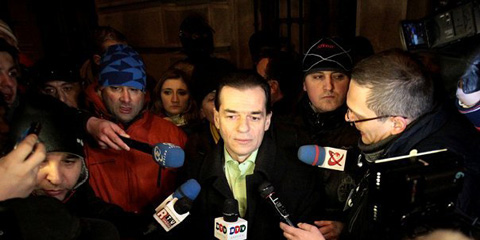 Ce spun Ponta și Antonescu despre faptul că Ludovic Orban a fost huiduit în Piața Universității - orban20l-1326883382.jpg