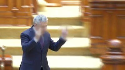 VIDEO. IMAGINILE RUȘINII! Florin Iordache, semne obscene în Parlament - ordonanteleguvernuluipelegilejus-1542194421.jpg