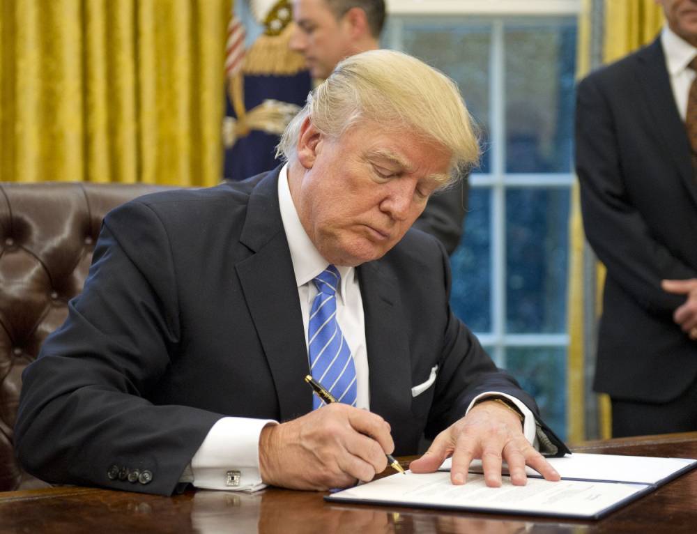 Trump a semnat protocolul pentru aderarea Muntenegrului la NATO - orig-1491925559.jpg