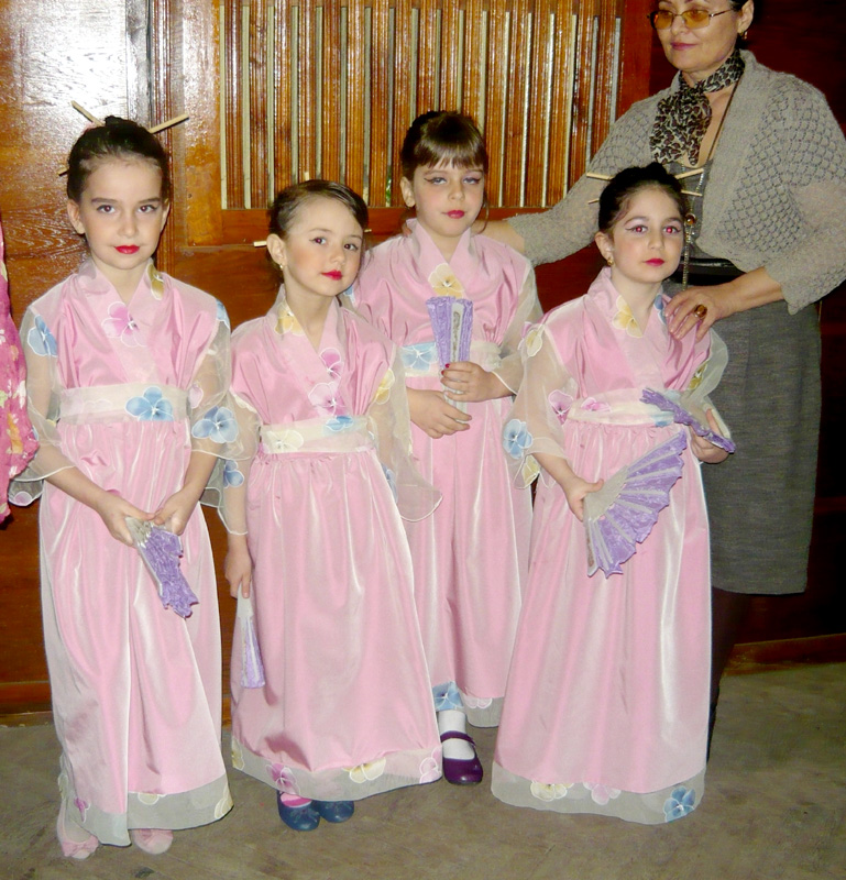 Dansuri tradiționale dobrogene și japoneze, la Palatul Copiilor - palatulcopiilor-1333476866.jpg