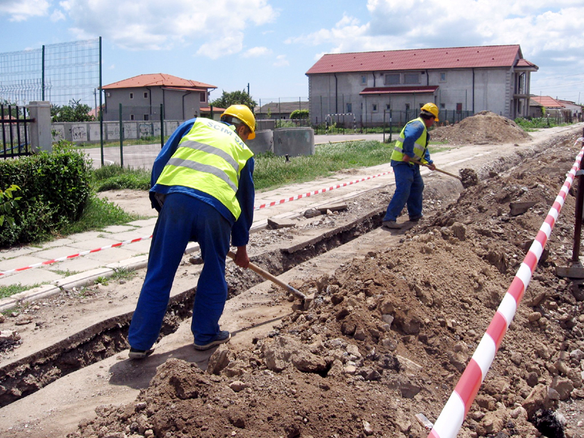 Câți români au sisteme de canalizare în gospodărie - palazumare11339095677-1374151694.jpg