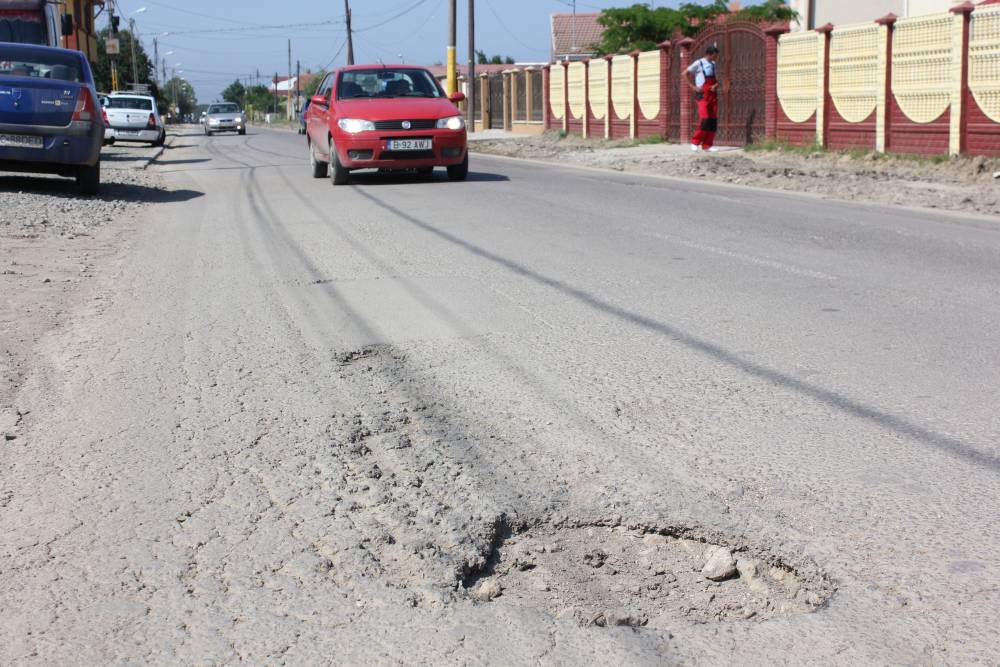 Atenție șoferi! Reparații stradale în Palazu Mare - palazumare16-1434700499.jpg