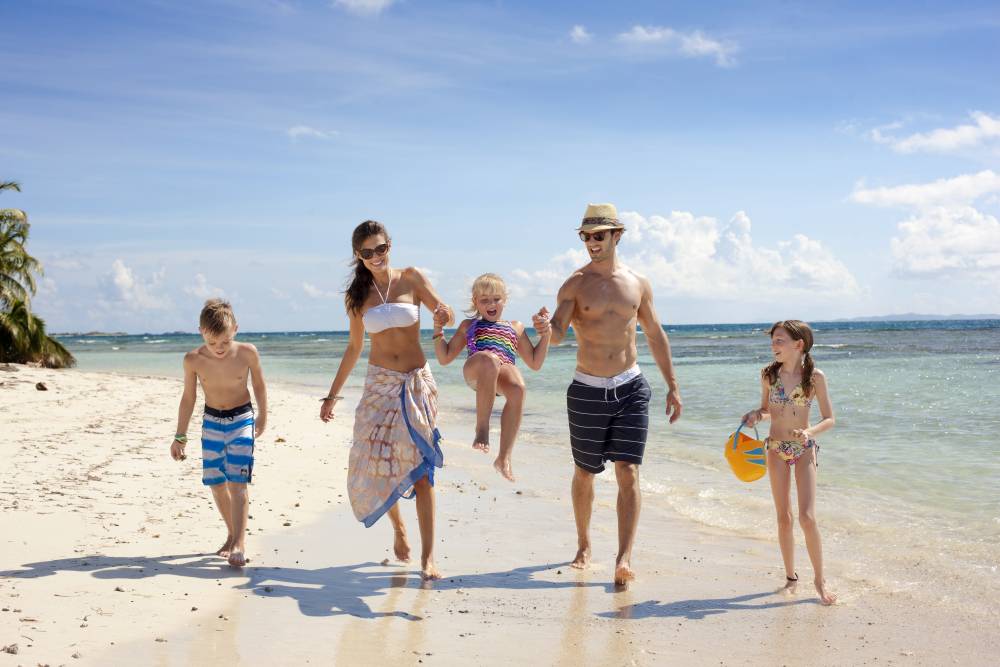 Copiii iubesc vacanțele în familie - palominofamilywiseman1012hr-1501595568.jpg