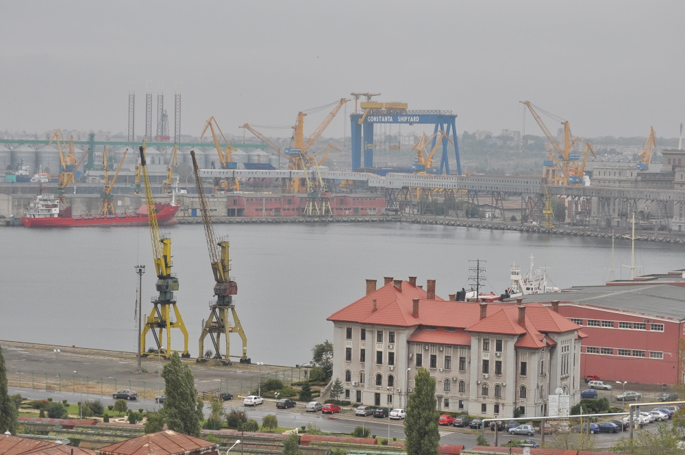 Memorandumul de Înțelegere între porturi, municipalități și regiuni din România, Austria, Bulgaria și Ucraina, pe ultima sută de metri - panoramaport86-1378817394.jpg